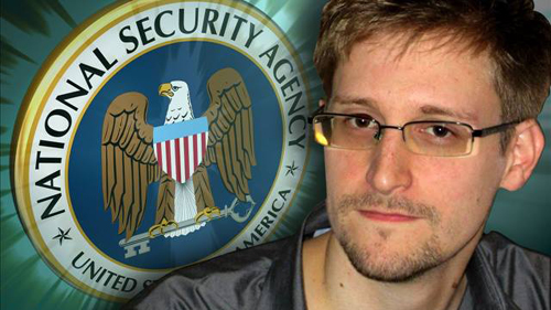 Người thổi còi Snowden (ảnh: facebook)