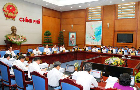 Toàn cảnh phiên họp Chính phủ thường kỳ tháng 7-2013.