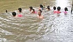 TÂN PHƯỚC: Tập huấn bơi lội phòng tránh đuối nước cho học sinh