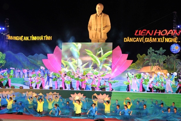  Liên hoan dân ca ví, giặm Nghệ - Tĩnh năm 2012. Ảnh: chinhphu.vn