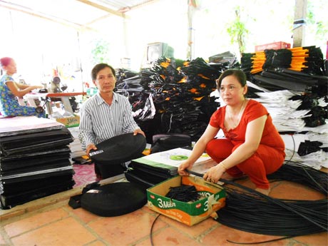 Chị Phan Thị Phượng và anh Ngô Chí Linh.