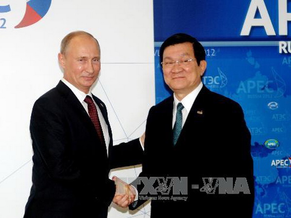 Tổng thống Vladimir Putin và Chủ tịch nước Trương Tấn Sang tại APEC 20, ngày 8-9-2012, tại thành phố Vladivostok. 