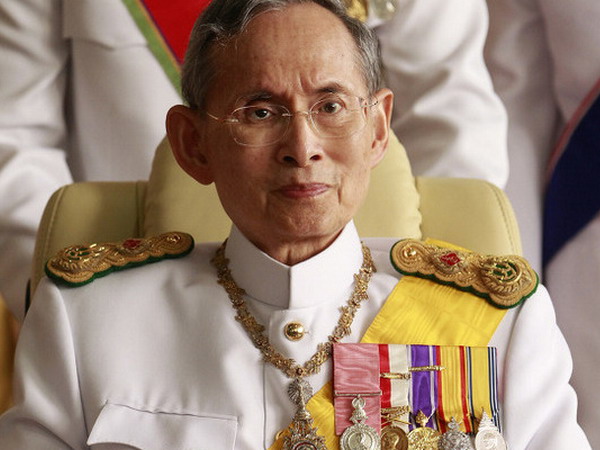 Nhà Vua Thái Lan Bhumibol Adulyadej