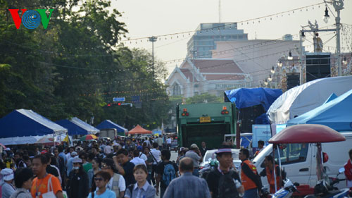 Biểu tình tại Bangkok vẫn tiếp diễn nhưng không có nhiều người tham dự.