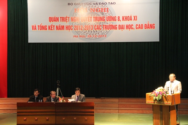 Hội nghị tổng kết năm học 2012-2013 các trường ĐH, CĐ. Ảnh: VA