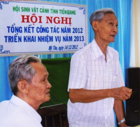 Ông Nguyễn Kha, Chủ tịch Hội Sinh vật cảnh Tiền Giang báo cáo tổng kết công tác năm 2012 và triển khai nhiệm vụ năm 2013.