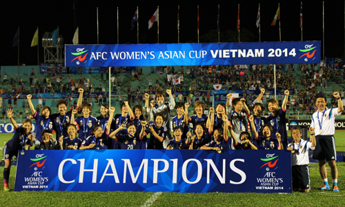 ĐT nữ Nhật Bản vui sướng khi lên ngôi vô địch Asian Cup 2014 