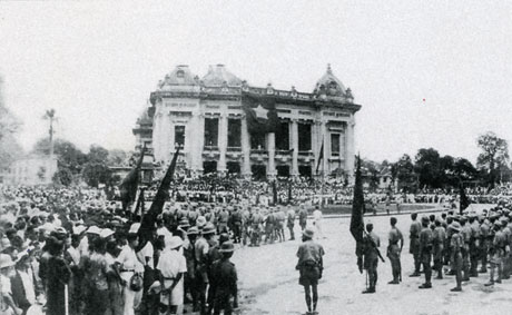 Mittinh tai Nha hat lon Ha Noi - 1945