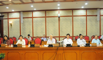 General Secretary Nguyen Phu Trong and Politburo members at the meeting (Credit: dangcongsan.vn)