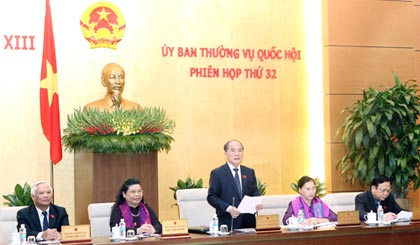 Chủ tịch Quốc hội Nguyễn Sinh Hùng chủ trì và phát biểu khai mạc Phiên họp thứ 32 của Uỷ ban Thường vụ Quốc hội. Ảnh: Nhan Sáng-TTXVN