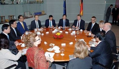 At the meeting (Source: VGP)