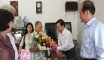 Secretary of the provincial Party Committee visits typical teachers