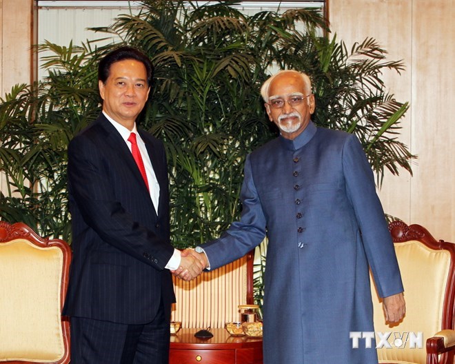 http://img.vietnamplus.vn/t660/Uploaded/sotnrw/2014_11_02/Hamid_Ansari.jpg