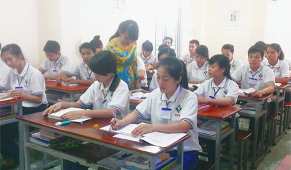 Lớp dạy tiếng Nhật cho người xuất khẩu lao động của Trung tâm Dịch vụ việc làm Tiền Giang.