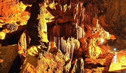 Nguom Ngao cave - an attractive destination in Cao Bang province (Photo: VNA)