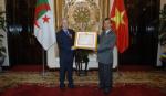 Vietnam presents Friendship Order to Algerian ambassador
