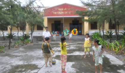 Children in Truong Sa town, Truong Sa district, Khanh Hoa province. Photo: Huu Chi