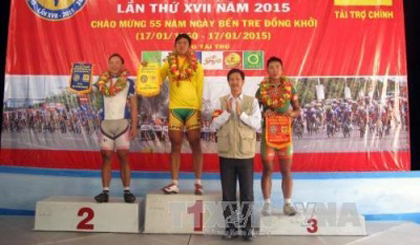 Ha Thanh Tam of An Giang Plant Protection team wins the final yellow jersey. (Image credit: VNA)