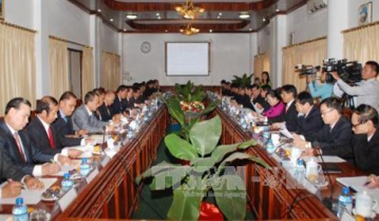 Delegates at the working session (Photo: VNA)