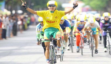 Cyclist Nguyen Thi That (Credit: laodong.com.vn)