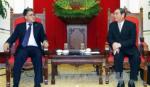 Politburo member Le Hong Anh receives Venezuelan Vice President
