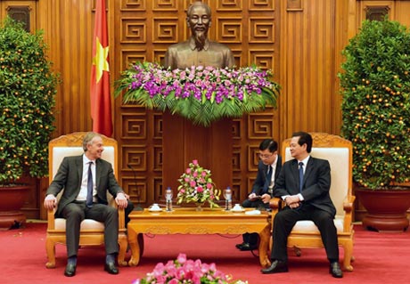 Thủ tướng Nguyễn Tấn Dũng và cựu Thủ tướng Anh Tony Blair. Ảnh: VGP/Nhật Bắc