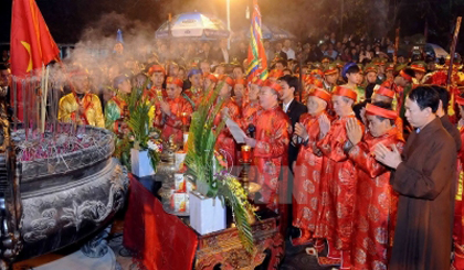 Rituals held at midnight during Tran Temple’s seal opening ceremony in Nam Dinh province on the 14th night of the first lunar month.