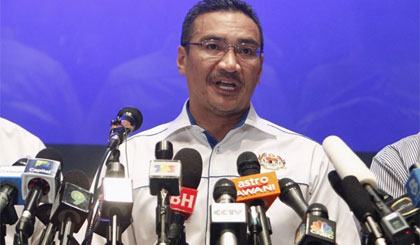 Bộ trưởng Quốc phòng Malaysia Hishammuddin Hussein . Ảnh: kl.coconuts.co