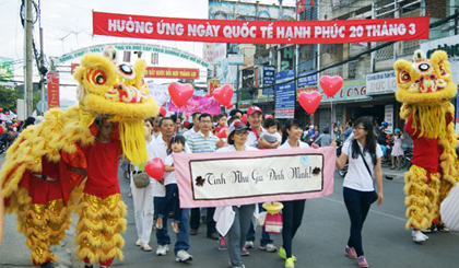 An activitiy to celebrate the International Day of Hapiness Photo source: cinet.gov.vn