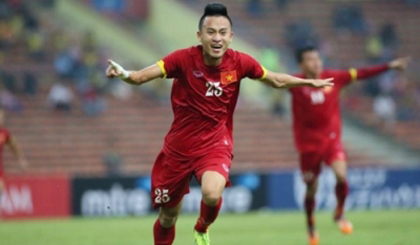 Huy Toan celebrates his first goal for U-23 Vietnam at AFC U-23 Championship Qualifier.