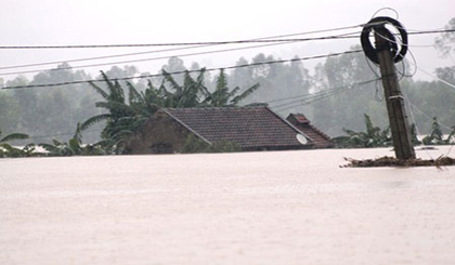 Serious floods in central region in 2014. (Photo: dantri.com.vn)