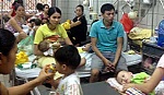 Bị bệnh thủy đậu có phải kiêng tắm, kiêng ăn?