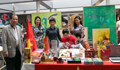 Vietnam’s cultural products on display at the celebration. (Credit: Vietnam+)