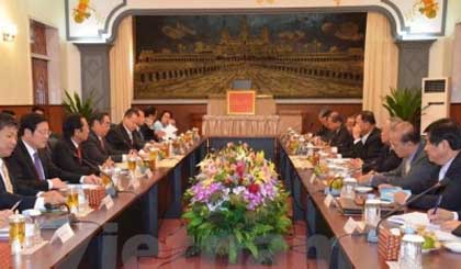 At the meeting (Credit: VN+)