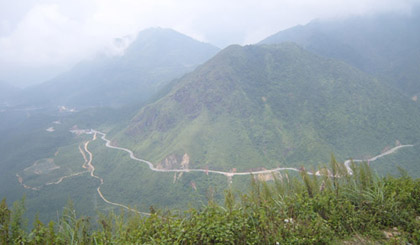 Cong troi (Heaven gate) in Son Binh commune, Tam Duong district, Lai Chau province. (Photo: daidoanket.vn)