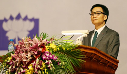 Prime Minister Vu Duc Dam addressing the congress (Photo: VGP)