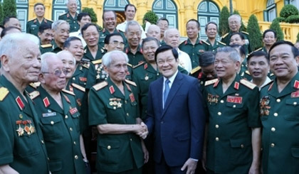 President Truong Tan Sang meets the liaison board of the B3 (Central Highlands) battlefield, Army Corps No.3 (Photo: VNA)