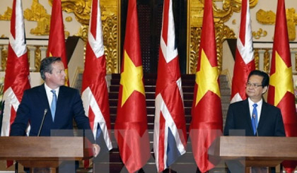 UK Prime Minister David Cameron and PM Nguyen Tan Dung (Photo: VNA)