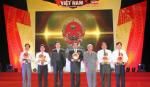 Outstanding individuals in sea, island areas honoured at Vietnam Glory