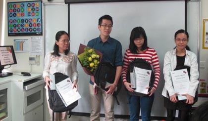 Vu Dinh Hung (second from left) (Photo: info.net)