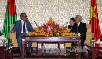HCMC Chairman Le Hoang Quan and Bangladeshi President Abdul Hamid