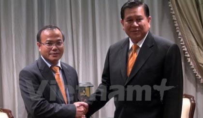 Deputy Foreign Minister Vu Hong Nam and Deputy PM and Minister of Foreign Affairs Tanasak Patimapragorn (Credit: VNA)