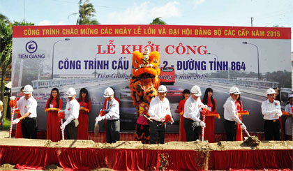 The groundbreaking ceremony is held for building the Oncology and tropical disease at Da Nang Hospital(Photo:M.Nam)