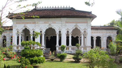 Acient house of Le Quang Xoat in Dong Hoa Hiep villiage, Cai Be district. Photo: Huu Chi