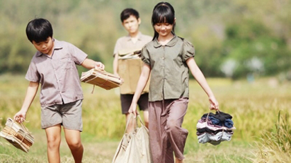 A scene from 'Yellow Flowers on the Green Grass' film