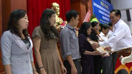 MIC Deputy Minister Truong Minh Tuan speaks at the ceremony