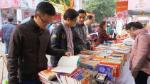 Hanoi book street attracts numerous readers