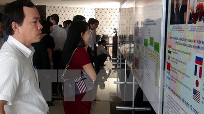 Exhibition on nuclear power development in Phu Yen. (Source: VNA)