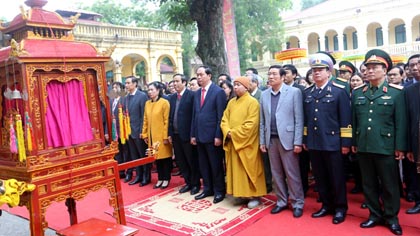 Leaders at the ceremony (Credit: VGP)