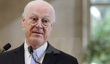 Đặc phái viên Liên hợp quốc về Syria Staffan de Mistura phát biểu trong cuộc họp báo ở Geneva, Thụy Sĩ ngày 3/-. Nguồn: AFP/TTXVN